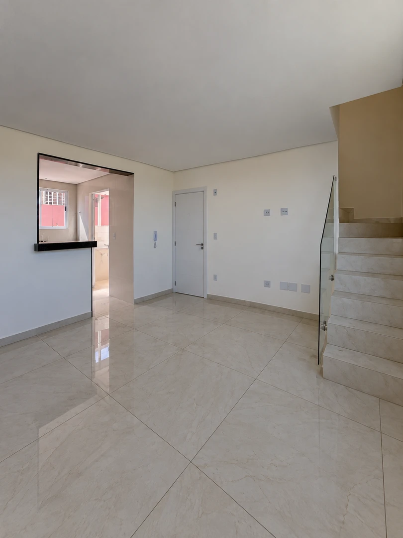 COBERTURA DUPLEX DE ALTO PADRÃO | 2 QUARTOS, SUÍTE, 1 VAGA E ÁREA PRIVATIVA DE 41,50M².
