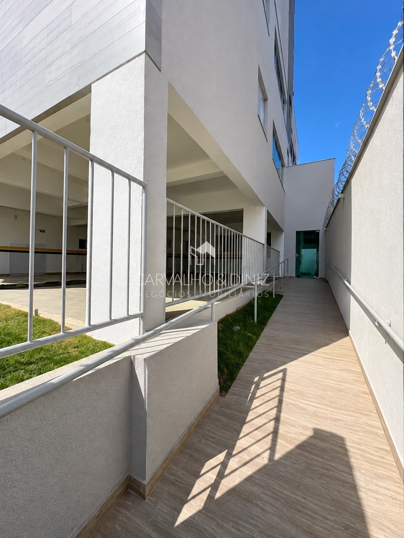 ÁREA PRIVATIVA DE ALTO PADRÃO | 2 QUARTOS, SUÍTE, 2 VAGAS E 44,59 M² DE ÁREA EXTERNA 