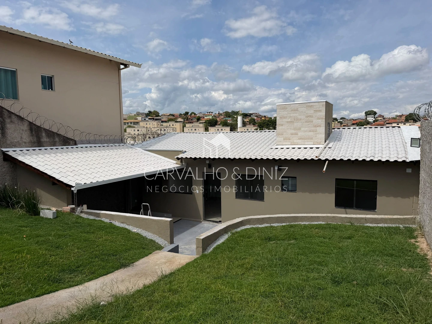 Casa 3 quartos Lote Inteiro | Bom Retiro
