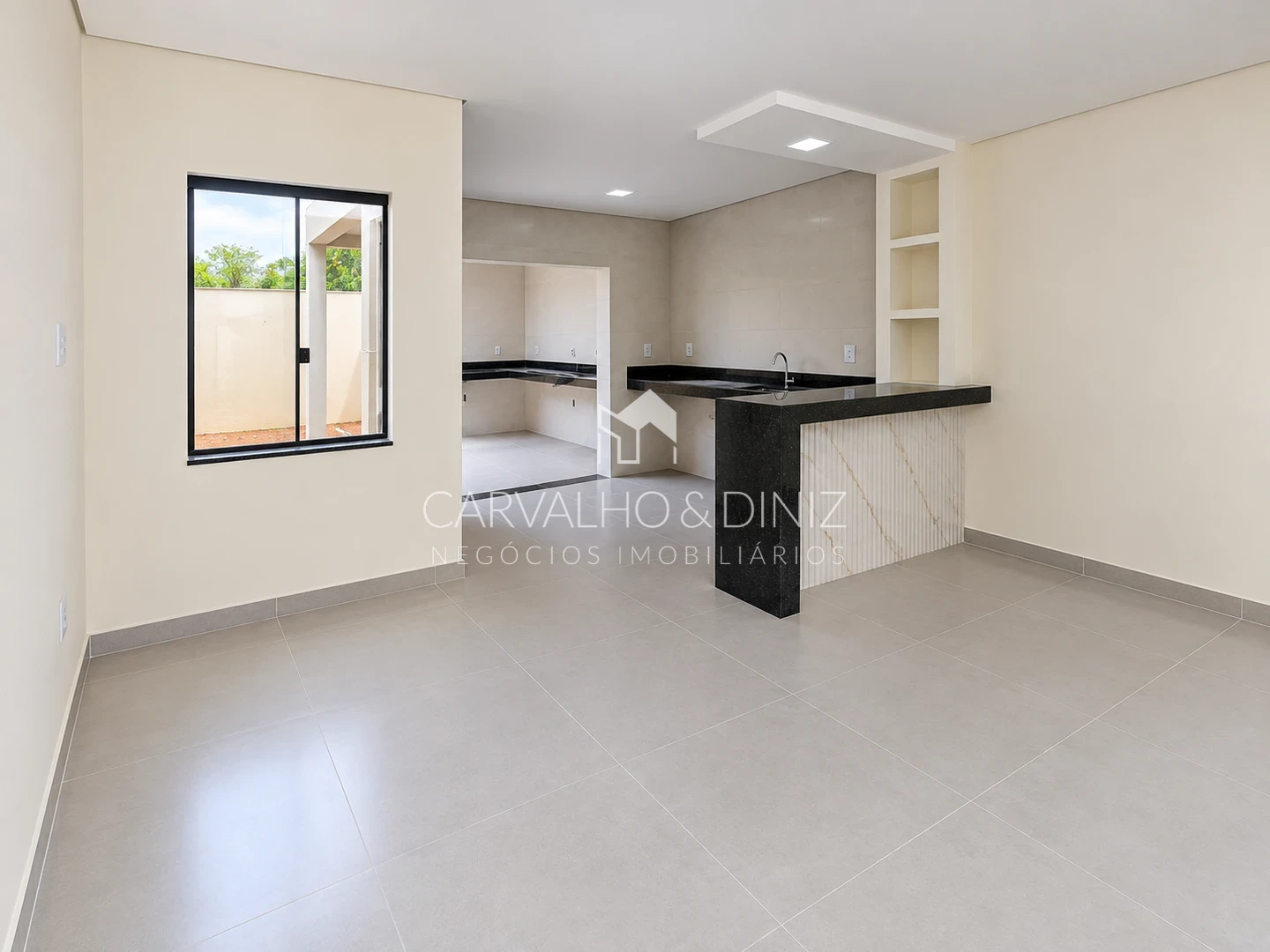 CASA À VENDA NO BAIRRO SENHORA DAS GRAÇAS – 3 QUARTOS, SUÍTE COM SACADA E ÁREA GOURMET